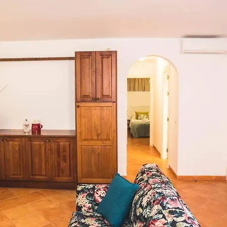 Сasa de vacaciones Casa 10 Personas En Campo De Golf Añoreta Torre de Benagalbon