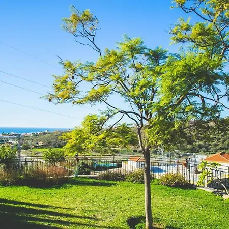 Сasa de vacaciones Casa 10 Personas En Campo De Golf Añoreta Torre de Benagalbon